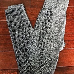 Women’s workout leggings